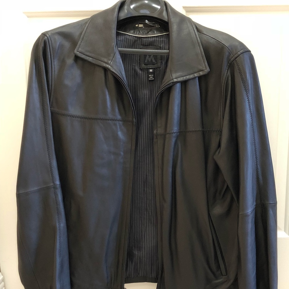 LEATHER JACKET SIZE M LIKE NEW!
